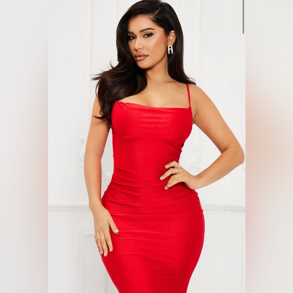 Endless Roses Maxi Dress - Picture 3 of 3